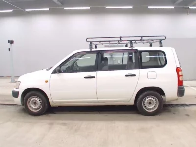 Toyota SUCCEED  с аукциона в Японии