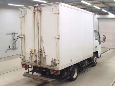 Isuzu ELF  с аукциона в Японии