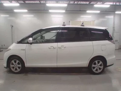 Toyota ESTIMA HYBRID  с аукциона в Японии