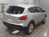 Nissan DUALIS лот № 30440 оценка 4  с аукциона в Японии 1