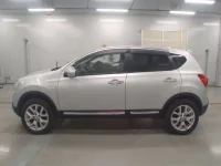 Nissan DUALIS лот № 30440 оценка 4  с аукциона в Японии 3