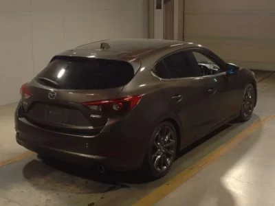 Mazda AXELA  с аукциона в Японии
