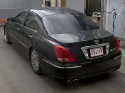 Toyota CROWN  с аукциона в Японии