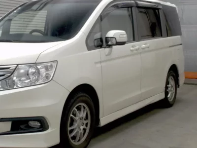 Honda STEP WAGON  с аукциона в Японии