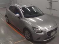 Mazda DEMIO лот № 30457 оценка 3.5  с аукциона в Японии 4