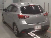 Mazda DEMIO лот № 30457 оценка 3.5  с аукциона в Японии 5