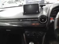 Mazda DEMIO лот № 30457 оценка 3.5  с аукциона в Японии 8