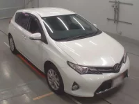 Toyota AURIS лот № 30458 оценка 3.5  с аукциона в Японии 4