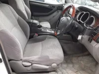Toyota HILUX SURF лот № 30459 оценка 3.5  с аукциона в Японии 7