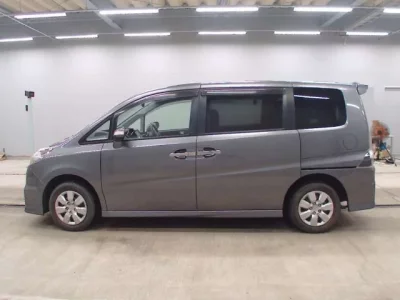 Honda STEP WAGON  с аукциона в Японии