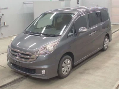 Honda STEP WAGON  с аукциона в Японии
