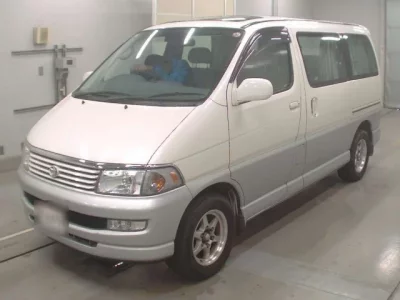 Toyota HIACE REGIUS
