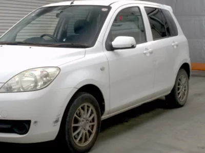 Mazda DEMIO  с аукциона в Японии