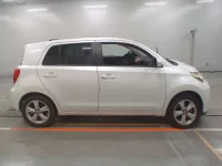 Toyota IST лот № 30465 оценка 3  с аукциона в Японии 2