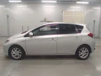 Toyota AURIS лот № 30468 оценка 3.5  с аукциона в Японии 3