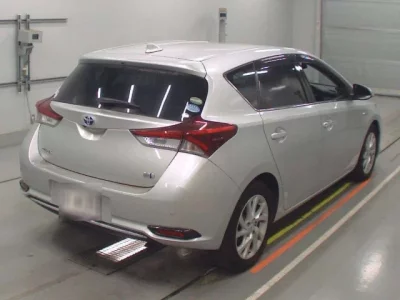 Toyota AURIS  с аукциона в Японии