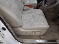 Toyota HARRIER лот № 5517 оценка 3  с аукциона в Японии 7