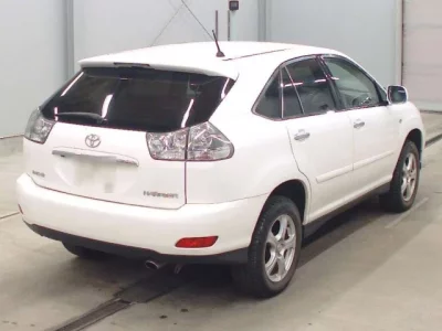 Toyota HARRIER  с аукциона в Японии