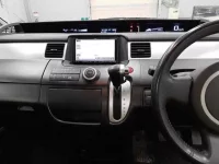 Honda STEP WAGON лот № 5524 оценка 3  с аукциона в Японии 8