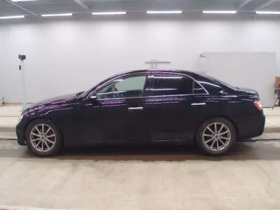 Toyota MARK X  с аукциона в Японии