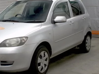 Mazda DEMIO  с аукциона в Японии