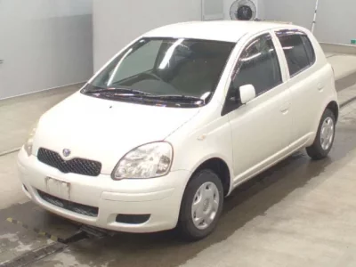Toyota VITZ  с аукциона в Японии
