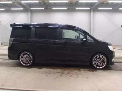 Honda STEP WAGON  с аукциона в Японии