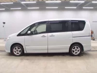 Nissan SERENA лот № 5552 оценка 4  с аукциона в Японии 3