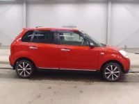 Mazda VERISA лот № 5560 оценка 3.5  с аукциона в Японии 2