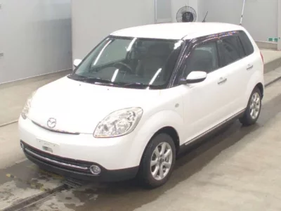Mazda VERISA  с аукциона в Японии