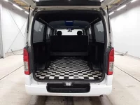 Toyota HIACE VAN лот № 5566 оценка R  с аукциона в Японии 10