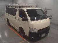 Toyota HIACE VAN лот № 30503 оценка R  с аукциона в Японии 4