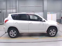 Toyota RAV4 лот № 4108 оценка 3.5  с аукциона в Японии 2