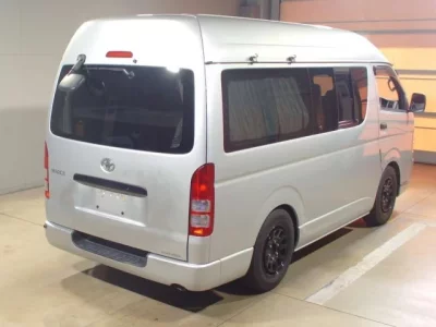Toyota HIACE VAN  с аукциона в Японии