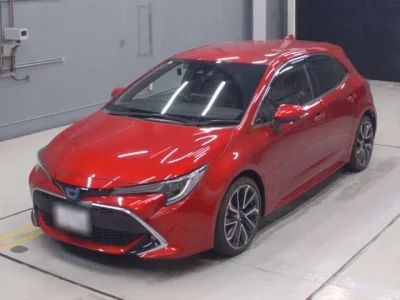 Toyota COROLLA SPORT  с аукциона в Японии