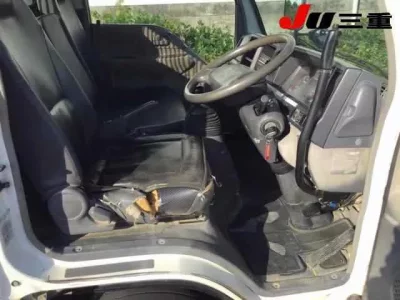 Mazda TITAN  с аукциона в Японии