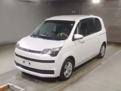 Toyota SPADE  с аукциона в Японии