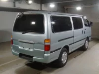 Toyota HIACE VAN лот № 62102 оценка 3  с аукциона в Японии 1
