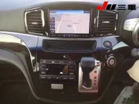 Nissan ELGRAND лот № 3561 оценка 4  с аукциона в Японии 10