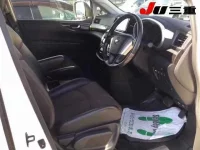 Nissan ELGRAND лот № 3561 оценка 4  с аукциона в Японии 3