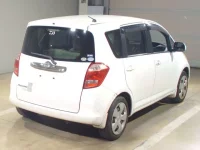 Toyota RACTIS лот № 7184 оценка 3.5  с аукциона в Японии 1