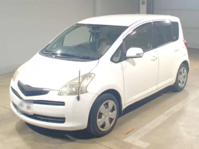 Toyota RACTIS  с аукциона в Японии