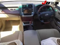 Toyota CROWN лот № 1028 оценка R  с аукциона в Японии 7
