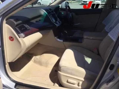 Toyota CROWN  с аукциона в Японии