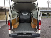Toyota HIACE VAN лот № 8914 оценка 3.5  с аукциона в Японии 6