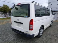 Toyota HIACE VAN лот № 3034 оценка 3.5  с аукциона в Японии 2