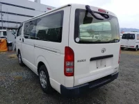 Toyota HIACE VAN лот № 3034 оценка 3.5  с аукциона в Японии 4