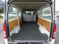 Toyota HIACE VAN лот № 3034 оценка 3.5  с аукциона в Японии 6