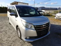 Toyota NOAH лот № 3130 оценка 3.5  с аукциона в Японии 1