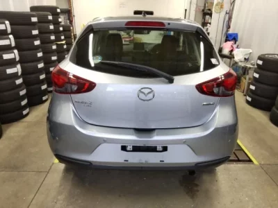 Mazda MAZDA2  с аукциона в Японии